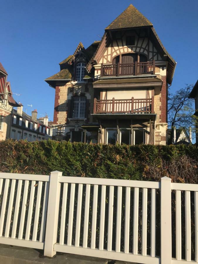 " La Vue " - Studio En Bord De Mer Apartment Deauville Ngoại thất bức ảnh